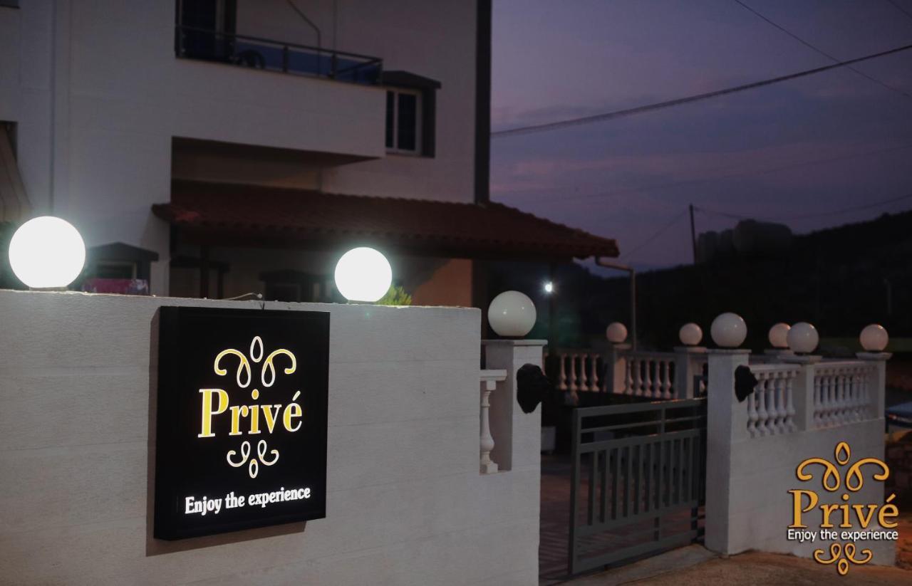Prive Hotel And Apartment Ksamil Buitenkant foto